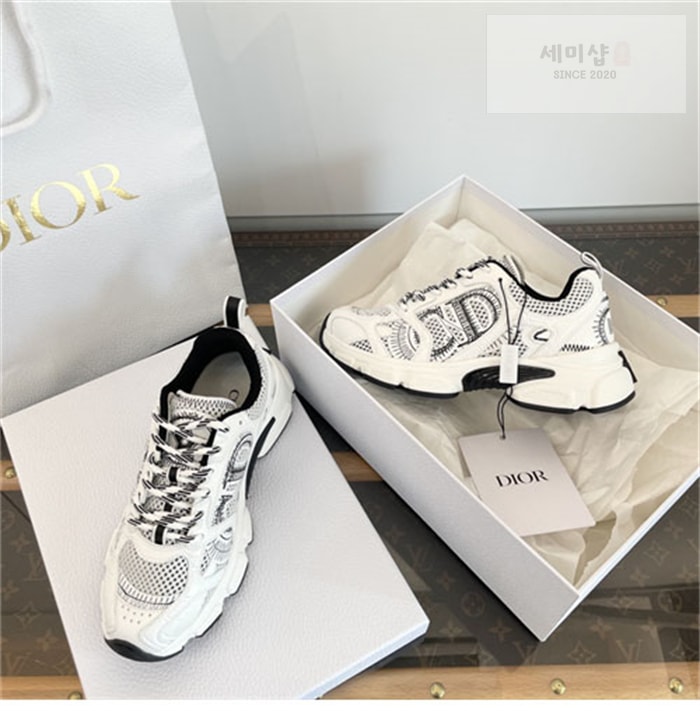 D I O R 디올 24 크로노 여성 스니커즈 신발 8번 이미지