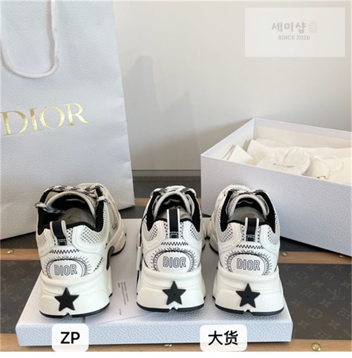 D I O R 디올 24 크로노 여성 스니커즈 신발 32번 이미지