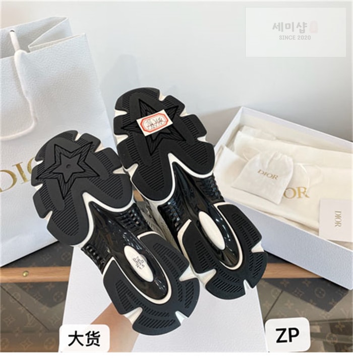 D I O R 디올 24 크로노 여성 스니커즈 신발 13번 이미지