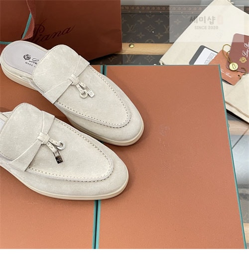 Loro Piana 로로피아나 바부슈 참 워크 로퍼 뮬 스웨이드 신발 15번 이미지