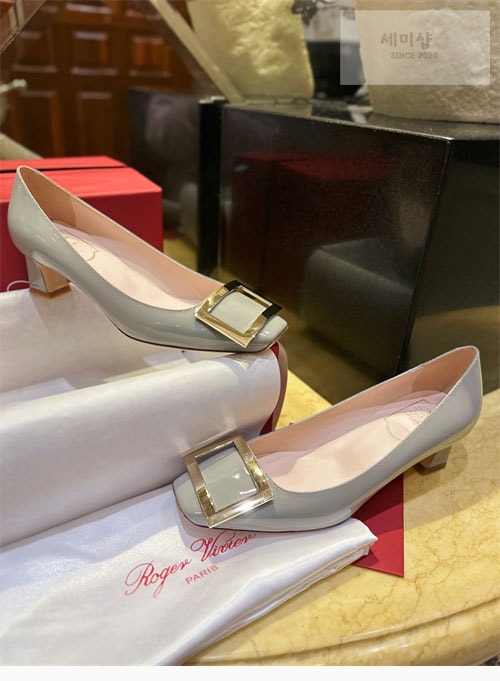 Roger Vivier 로저 비비에 트럼펫 메탈 버클 펌프스4.5cm 신발 7번 이미지