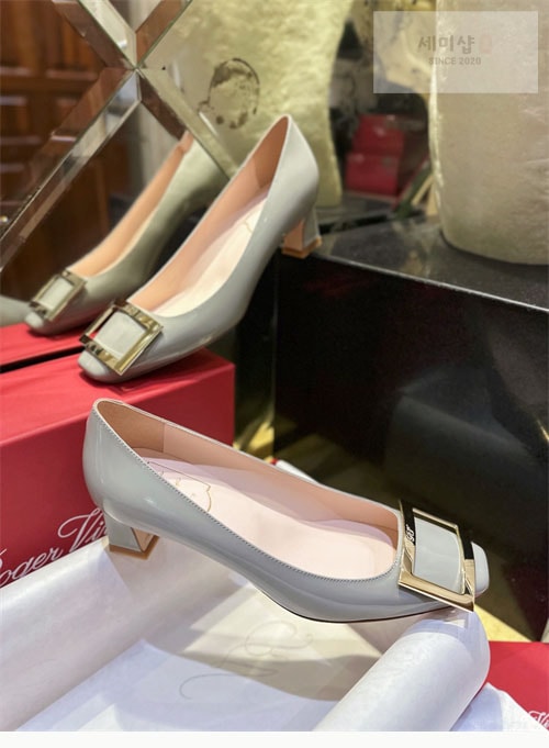 Roger Vivier 로저 비비에 트럼펫 메탈 버클 펌프스4.5cm 신발 8번 이미지