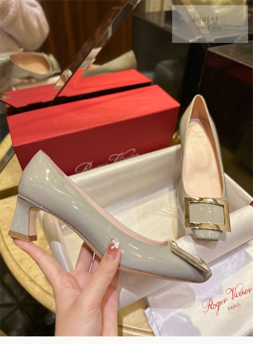 Roger Vivier 로저 비비에 트럼펫 메탈 버클 펌프스4.5cm 신발 10번 이미지