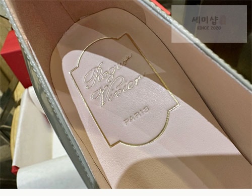 Roger Vivier 로저 비비에 트럼펫 메탈 버클 펌프스4.5cm 신발 15번 이미지