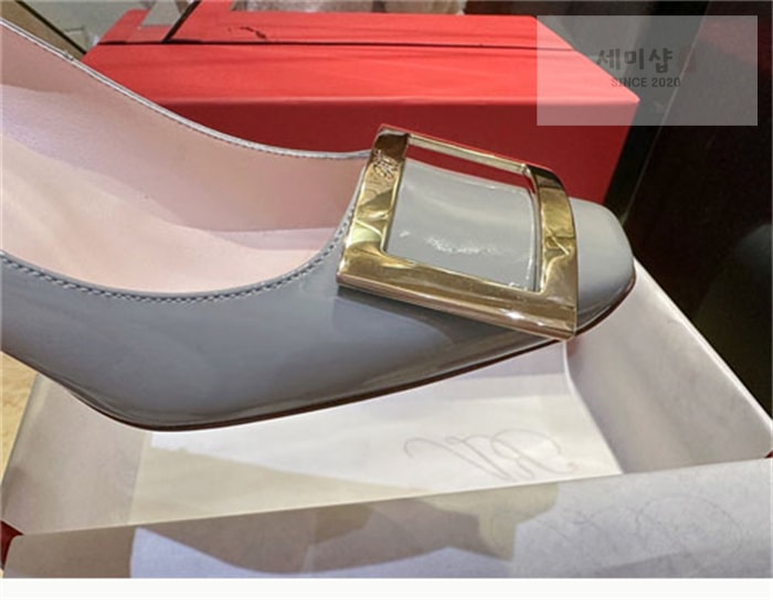Roger Vivier 로저 비비에 트럼펫 메탈 버클 펌프스 7cm 베이지 신발 25번 이미지