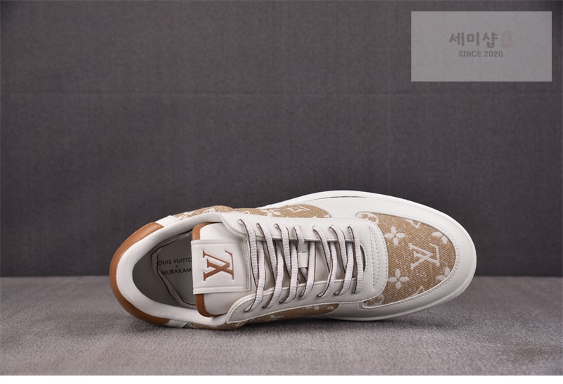 Louis Vuitton 루이비통 리볼리 스니커즈 신발 4번 이미지