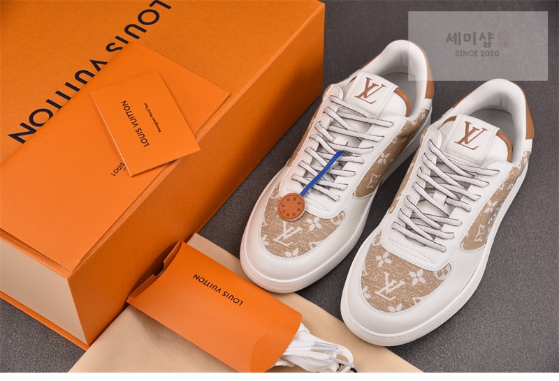 Louis Vuitton 루이비통 리볼리 스니커즈 신발 8번 이미지