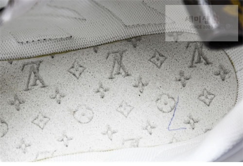 Louis Vuitton 루이비통 아치라이트 여성용 스니커즈 신발 37번 이미지