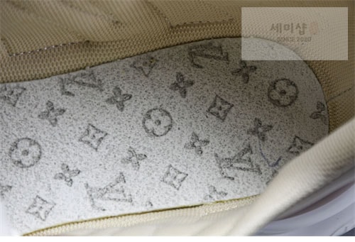 Louis Vuitton 루이비통 아치라이트 여성용 스니커즈 신발 25번 이미지
