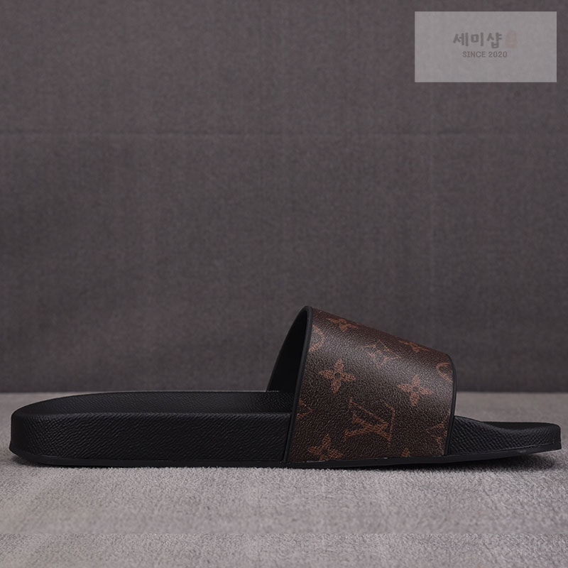Louis Vuitton 루이비통 워터프론트 뮬 슬리퍼 모노그램 신발 3번 이미지