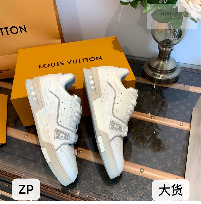 Louis Vuitton 루이비통 LV 트레이너 스니커즈 화이트 레플리카 13번 이미지 - 신발 | 세미샵 레플리카 사이트