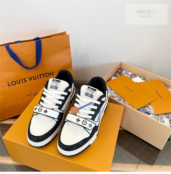 Louis Vuitton 루이비통 LV 트레이너 스니커즈 레플리카 11번 이미지 - 신발 | 세미샵 레플리카 사이트