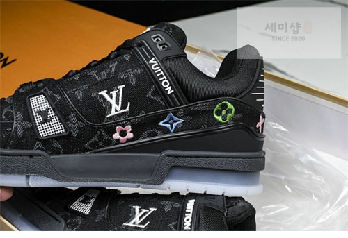 Louis Vuitton 루이비통 LV 트레이너 스니커즈 레플리카 5번 이미지 - 신발 | 세미샵 레플리카 사이트
