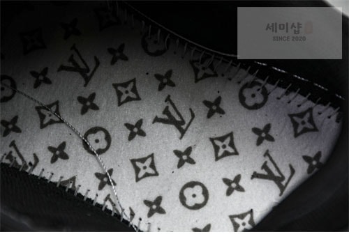 Louis Vuitton 루이비통 LV 트레이너 스니커즈 레플리카 21번 이미지 - 신발 | 세미샵 레플리카 사이트