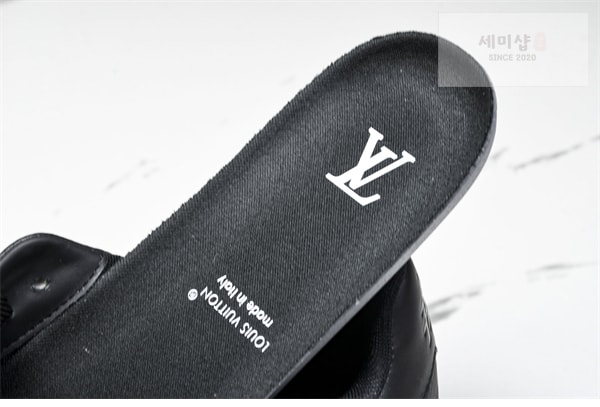 Louis Vuitton 루이비통 LV 트레이너 신발 21번 이미지