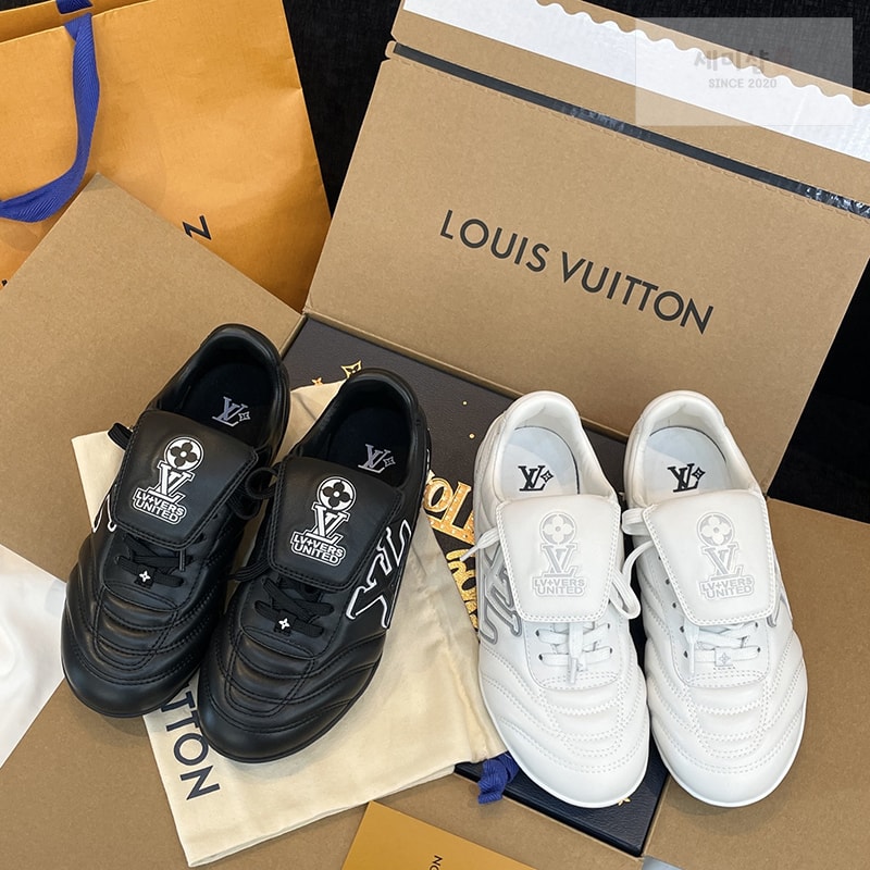 Louis Vuitton 루이비통 LV 풋프린트 사커 스니커즈 블랙 신발 1번 이미지