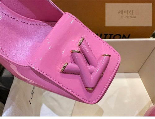 Louis Vuitton 루이비통 lv 로고 셰이크 펌프스 신발 8번 이미지