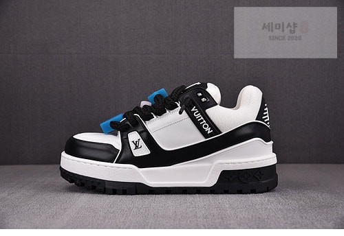 Louis Vuitton 루이비통 lv 트레이너 맥시 스니커즈 블랙 신발 40번 이미지