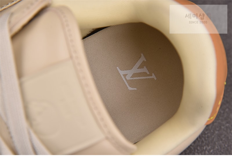 Louis Vuitton 루이비통 x 니고 버터 소프트 스니커즈 베이지 신발 14번 이미지