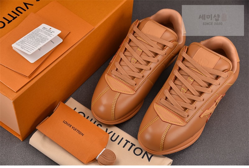 Louis Vuitton 루이비통 x 니고 LV 버터소프트 스니커즈 베이지 신발 15번 이미지