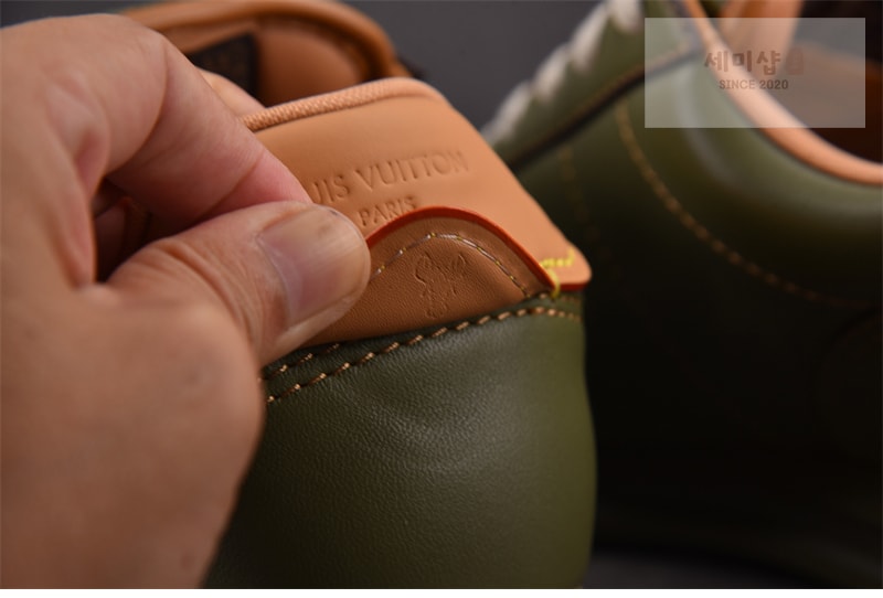 Louis Vuitton 루이비통 x 니고 LV 버터소프트 스니커즈 카키 신발 3번 이미지