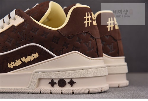 Louis Vuitton 루이비통 x 타일러 크리에이터 LV 트레이너 모카 신발 4번 이미지