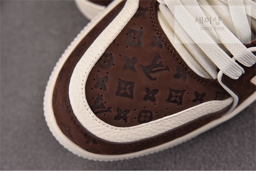 Louis Vuitton 루이비통 x 타일러 크리에이터 LV 트레이너 모카 신발 6번 이미지