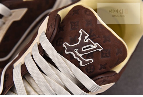 Louis Vuitton 루이비통 x 타일러 크리에이터 LV 트레이너 모카 신발 9번 이미지