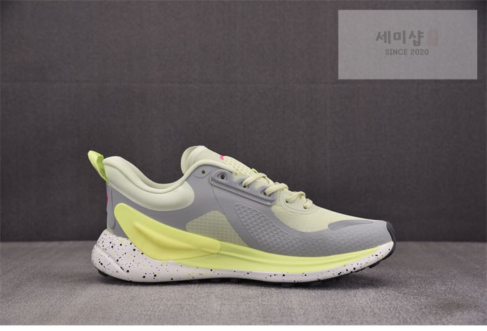 Lululemon 룰루레몬 블리스필 트레일 러닝 슈즈 DEWY/SILVER DROP/FADED ZAP 신발 3번 이미지