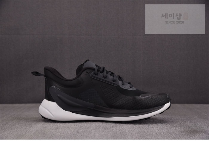 룰루레몬 룰루레몬 블리스필 트레일 러닝 슈즈 GRAPHITE GREY/BLACK/VAPOR 신발 3번 이미지