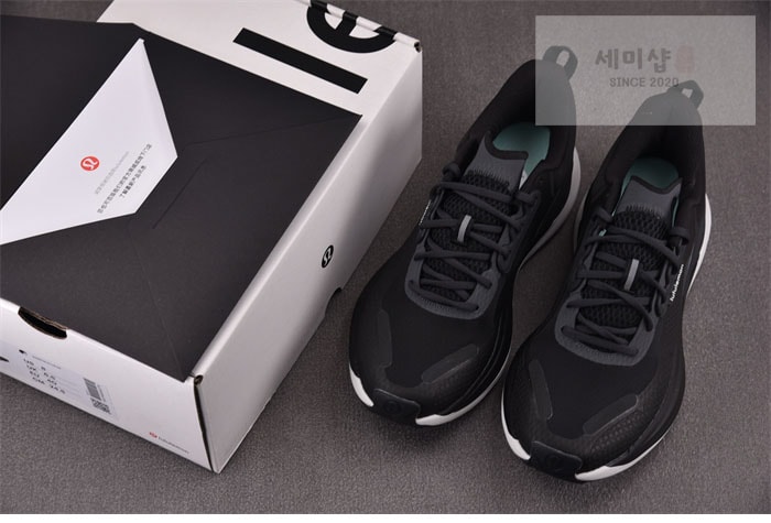 룰루레몬 룰루레몬 블리스필 트레일 러닝 슈즈 GRAPHITE GREY/BLACK/VAPOR 신발 8번 이미지