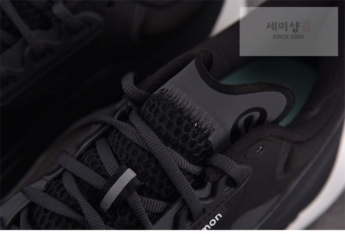 룰루레몬 룰루레몬 블리스필 트레일 러닝 슈즈 GRAPHITE GREY/BLACK/VAPOR 신발 10번 이미지