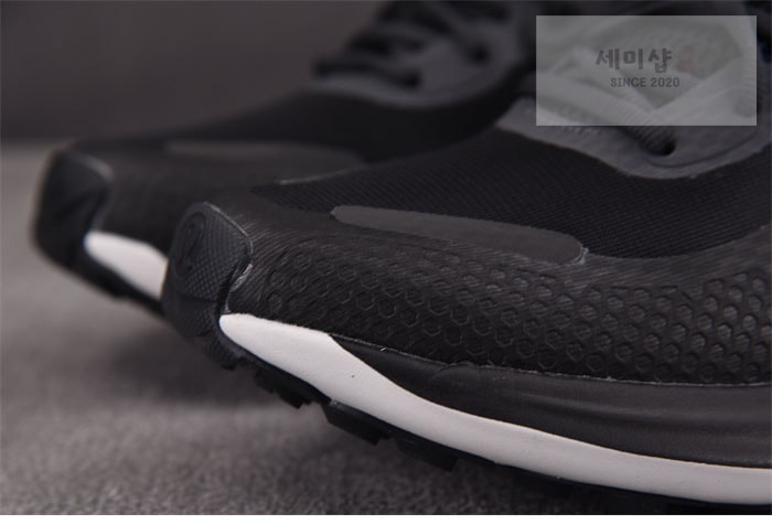 룰루레몬 룰루레몬 블리스필 트레일 러닝 슈즈 GRAPHITE GREY/BLACK/VAPOR 신발 12번 이미지