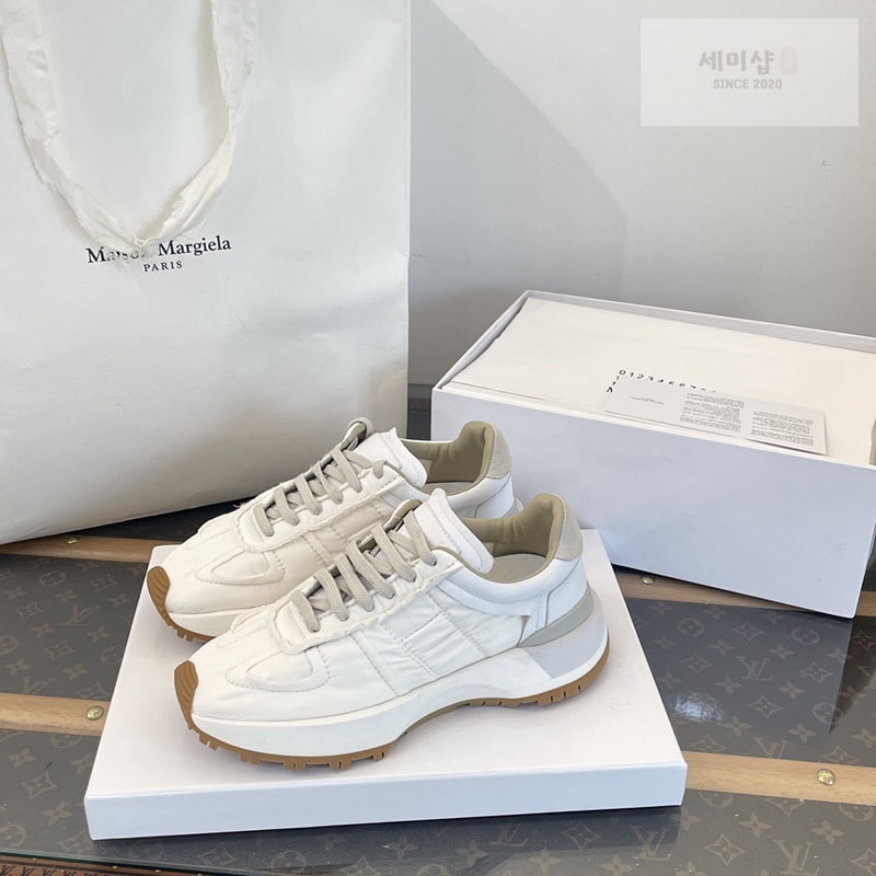 Maison Margiela 메종마르지엘라 스크래치 여성 스니커즈 레플리카 1번 이미지 - 신발 | 세미샵 레플리카 사이트