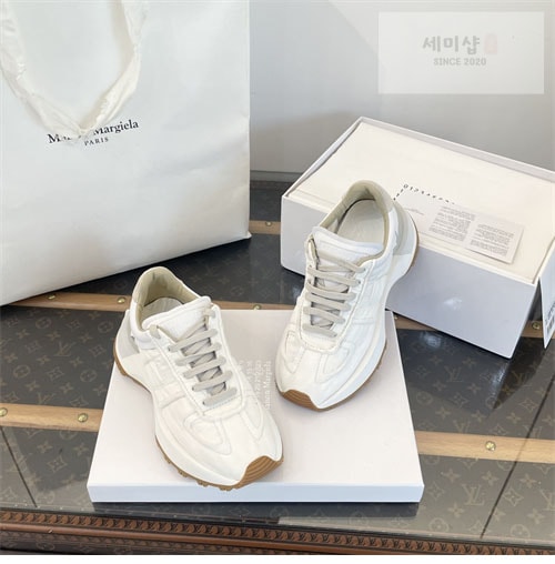 Maison Margiela 메종마르지엘라 스크래치 여성 스니커즈 레플리카 4번 이미지 - 신발 | 세미샵 레플리카 사이트