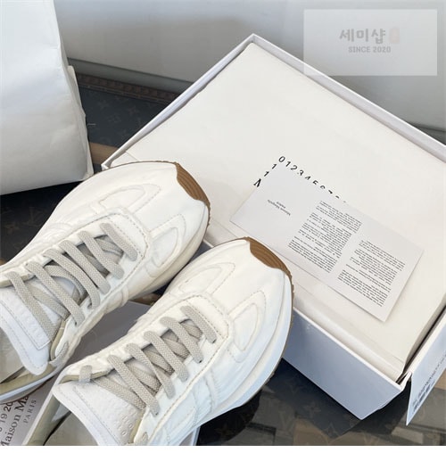 Maison Margiela 메종마르지엘라 스크래치 여성 스니커즈 레플리카 19번 이미지 - 신발 | 세미샵 레플리카 사이트