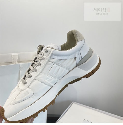 Maison Margiela 메종마르지엘라 스크래치 여성 스니커즈 레플리카 14번 이미지 - 신발 | 세미샵 레플리카 사이트