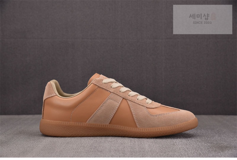 Maison Margiela 메종 마르지엘라 독일군 스니커즈 샤무어 베이지 레플리카 4번 이미지 - 신발 | 세미샵 레플리카 사이트