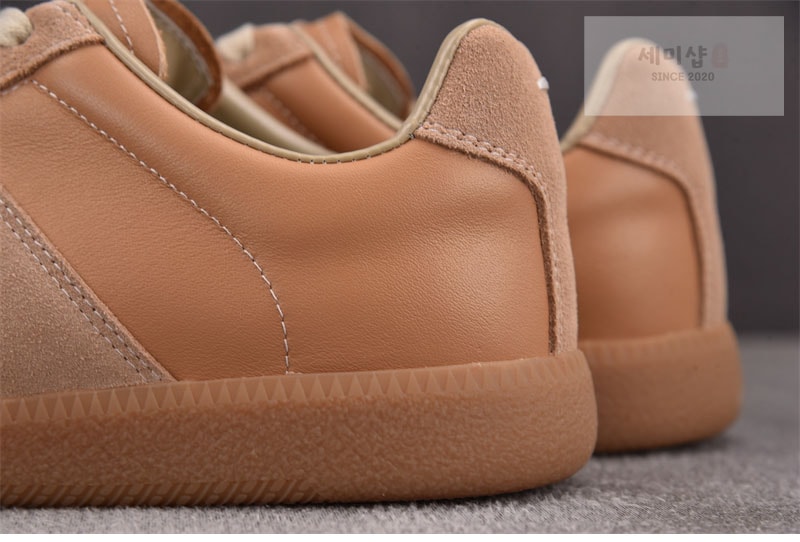 Maison Margiela 메종 마르지엘라 독일군 스니커즈 샤무어 베이지 레플리카 14번 이미지 - 신발 | 세미샵 레플리카 사이트