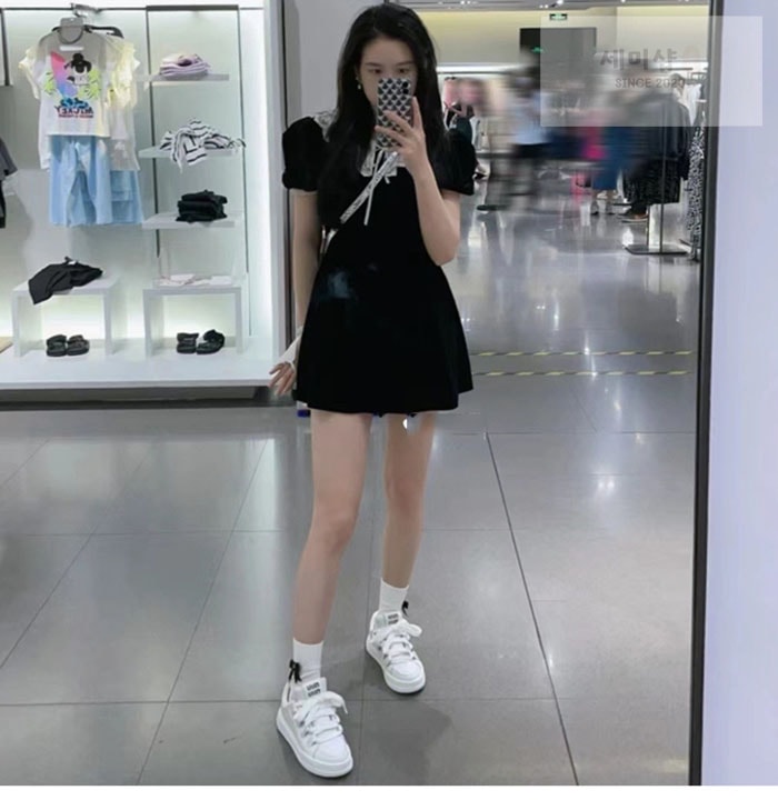 Miu Miu 미우미우 레더 스니커즈 화이트 신발 3번 이미지
