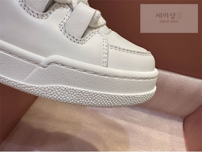 Miu Miu 미우미우 레더 스니커즈 화이트 신발 11번 이미지
