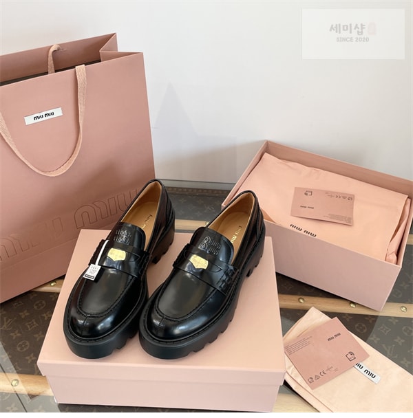 Miu Miu 미우미우 브러쉬드 가죽 페니 로퍼 신발 12번 이미지