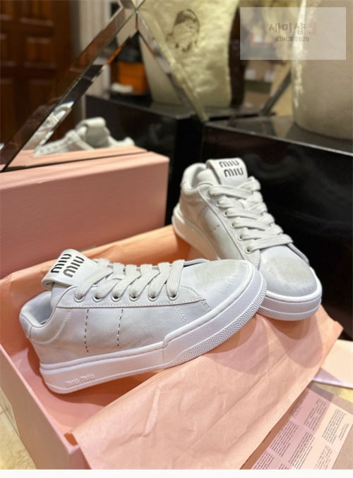 Miu Miu 미우미우 블리치드 스니커즈 신발 7번 이미지