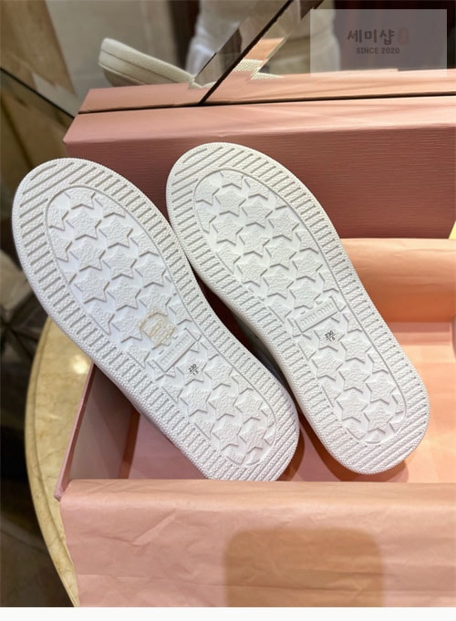 Miu Miu 미우미우 블리치드 스니커즈 신발 9번 이미지