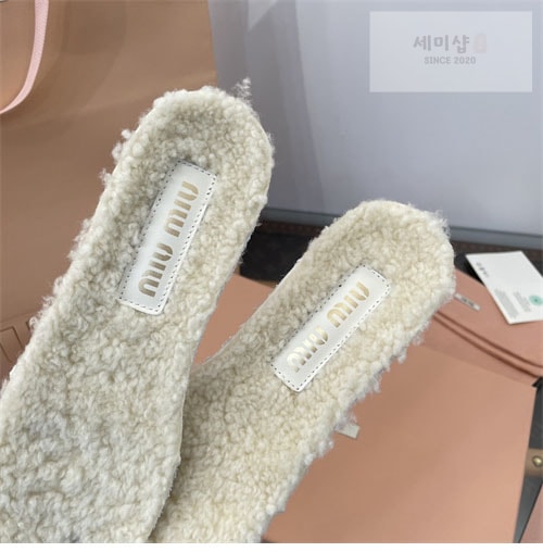 Miu Miu 미우미우 스웨이드 로퍼 신발 3번 이미지