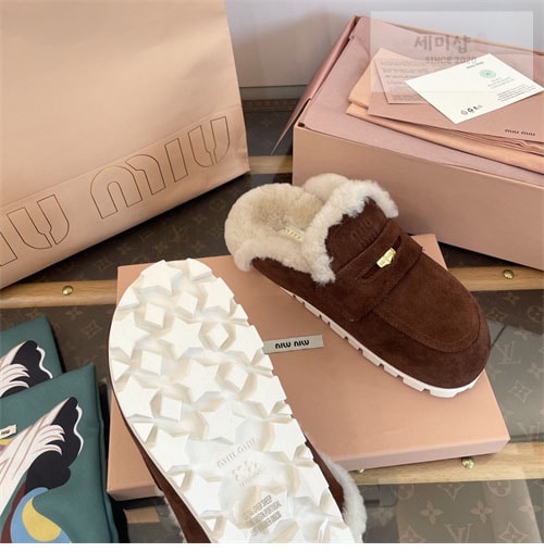 Miu Miu 미우미우 스웨이드 뮬 신발 2번 이미지