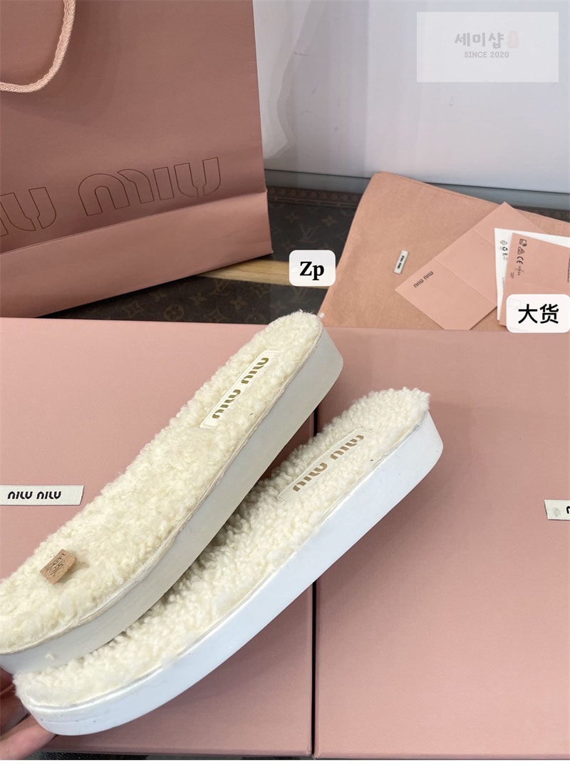미우미우 미우미우 시어링 어그 부츠 스웨이드 신발 8번 이미지