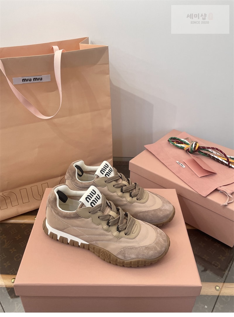 Miu Miu 미우미우 타이어 기능성 스웨이드 스니커즈 다크 로즈 신발 7번 이미지