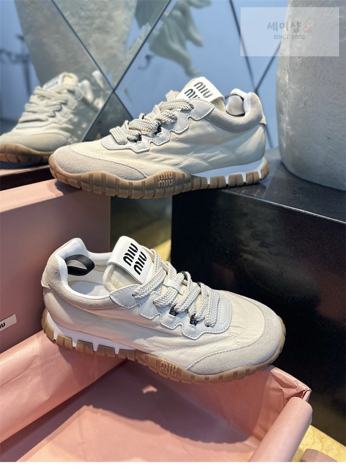 Miu Miu 미우미우 타이어 기능성 테크니컬 스니커즈 신발 4번 이미지