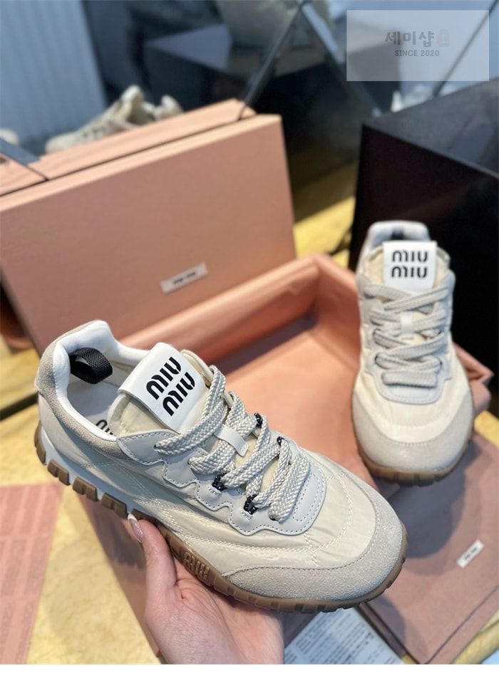 Miu Miu 미우미우 타이어 기능성 테크니컬 스니커즈 신발 5번 이미지